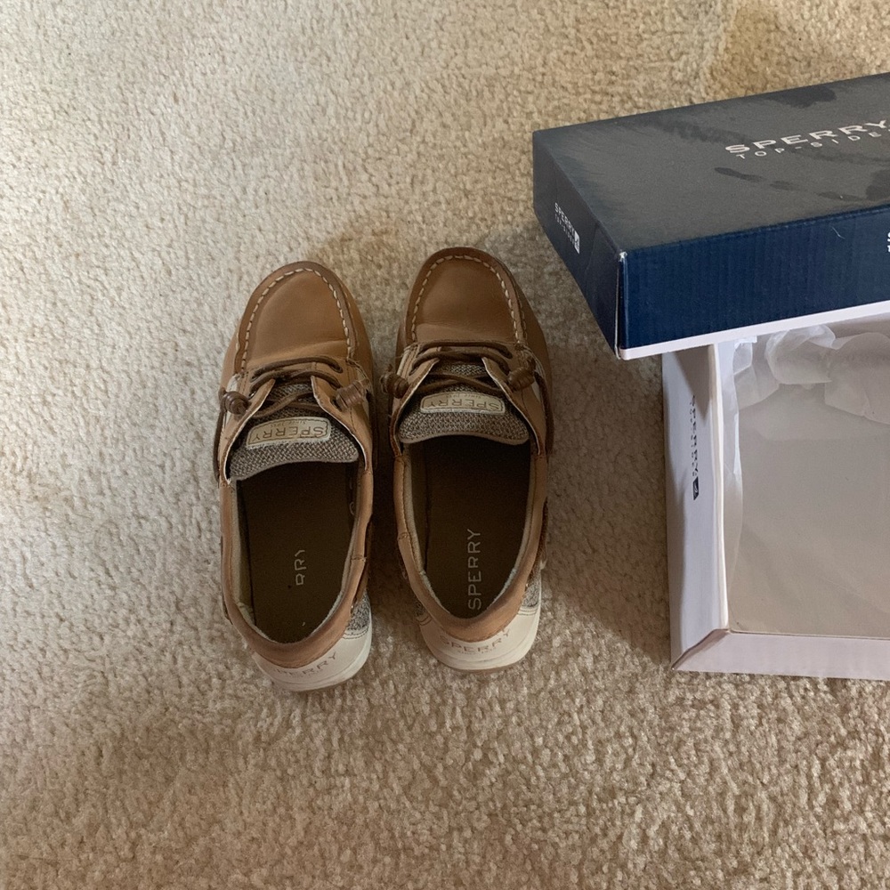 Size 3 Sperry